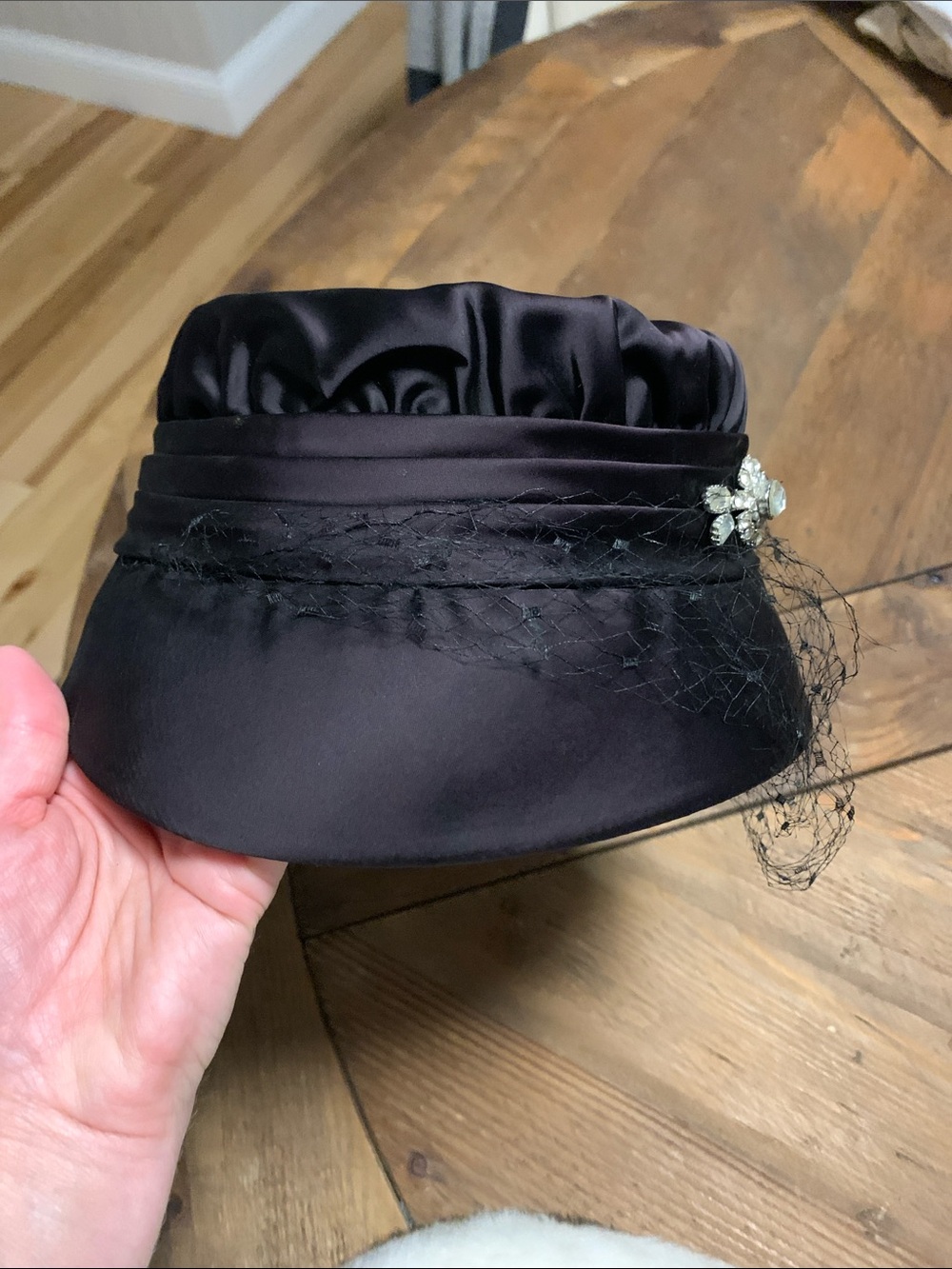 Vintage cherry black satin hat with rhinestone accent - Picture 5 of 6